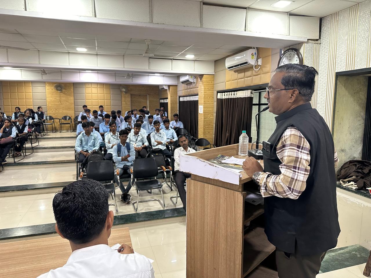 Marathi Bhasha ani Rojgarachya Sandhi-Guest Lecture (Dr.Shivaji Huse) 